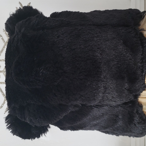 Adorable Super Soft Winter Hat - Picture 8 of 9